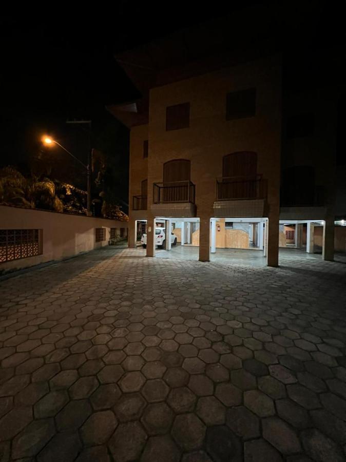 Condominio - Praia Grande - Ubatuba/Sp Buitenkant foto